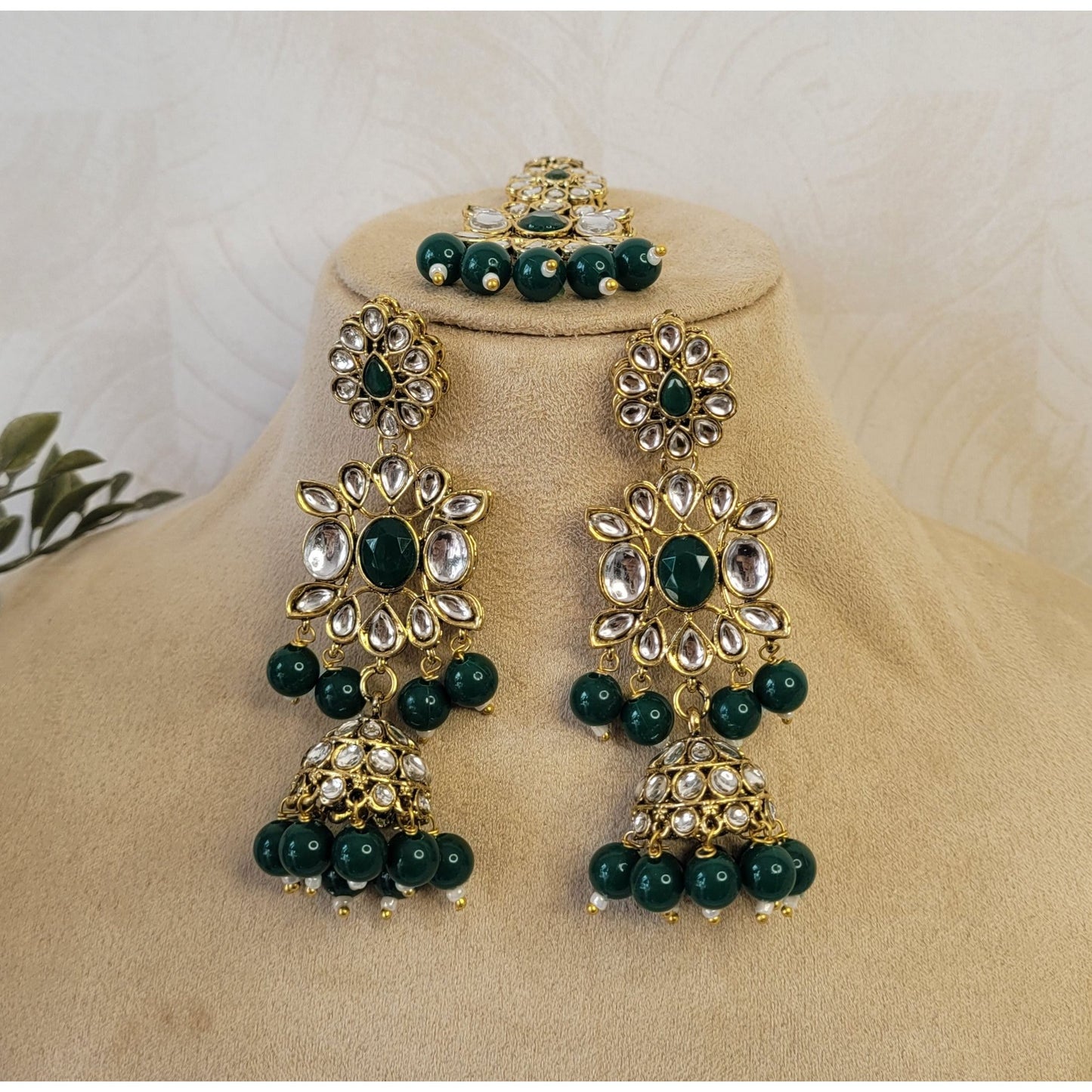 GREEN MANMEET CHOKER
