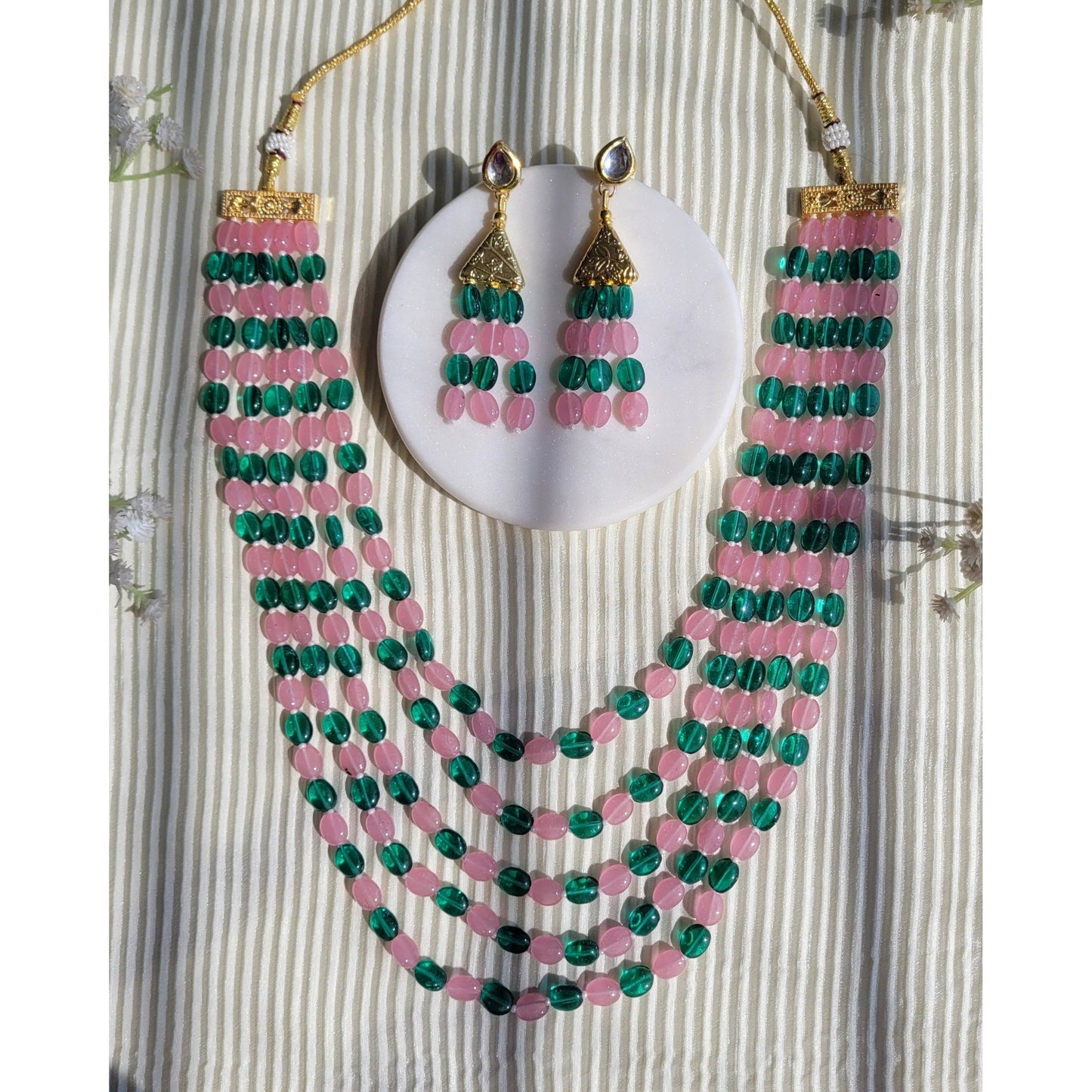GREEN PINK ANAGHA NECKLACE