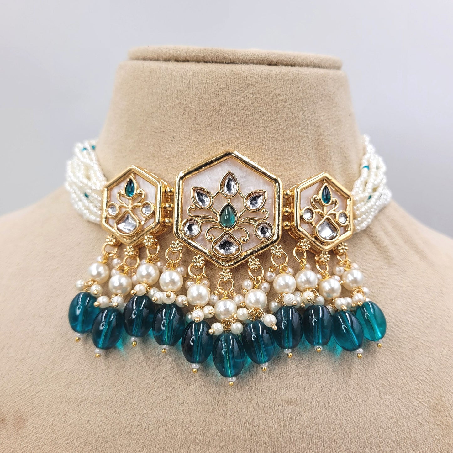 GREEN SUNEHRI NECKLACE