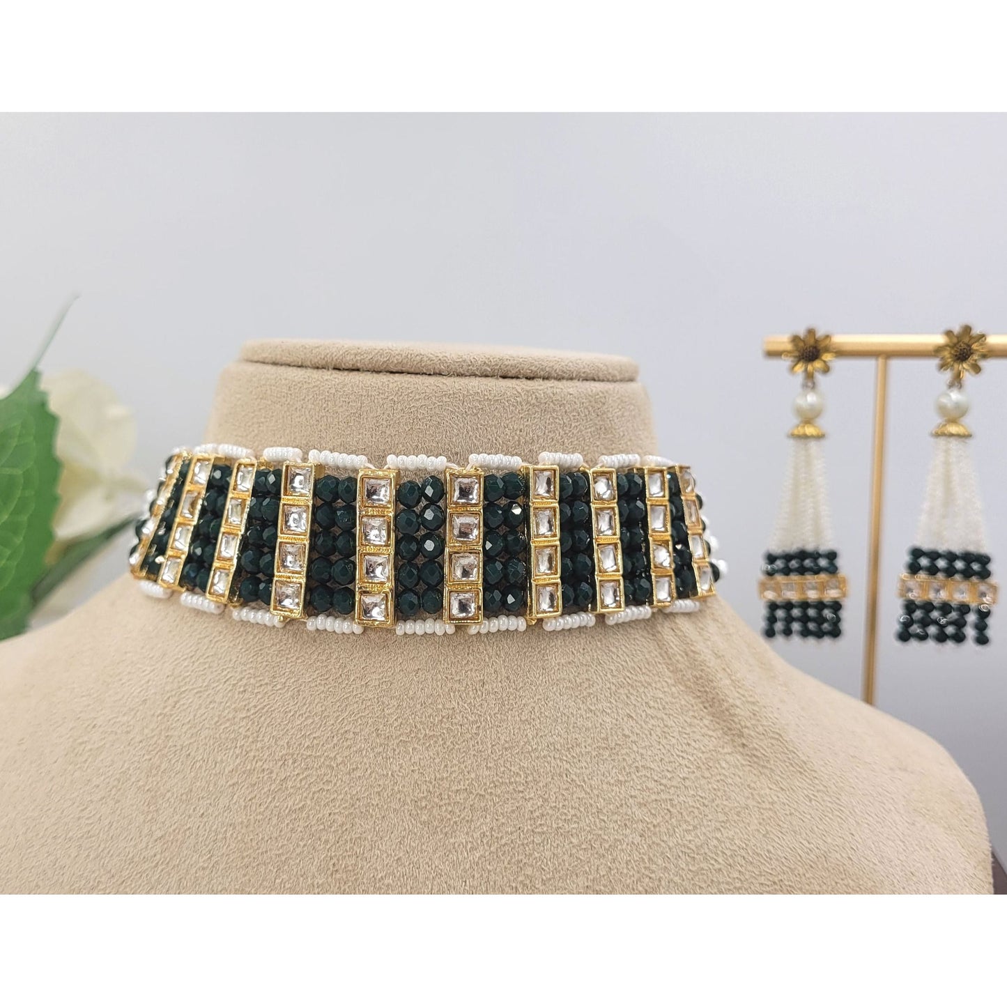 GREEN REKHA CHOKER SET