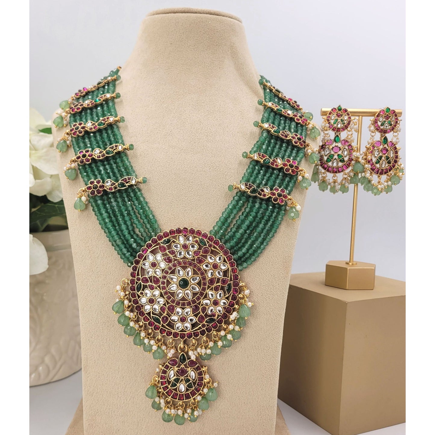 GREEN ABHASA NECKLACE SET