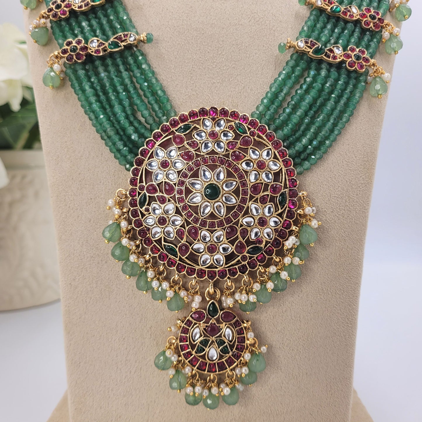 GREEN ABHASA NECKLACE SET
