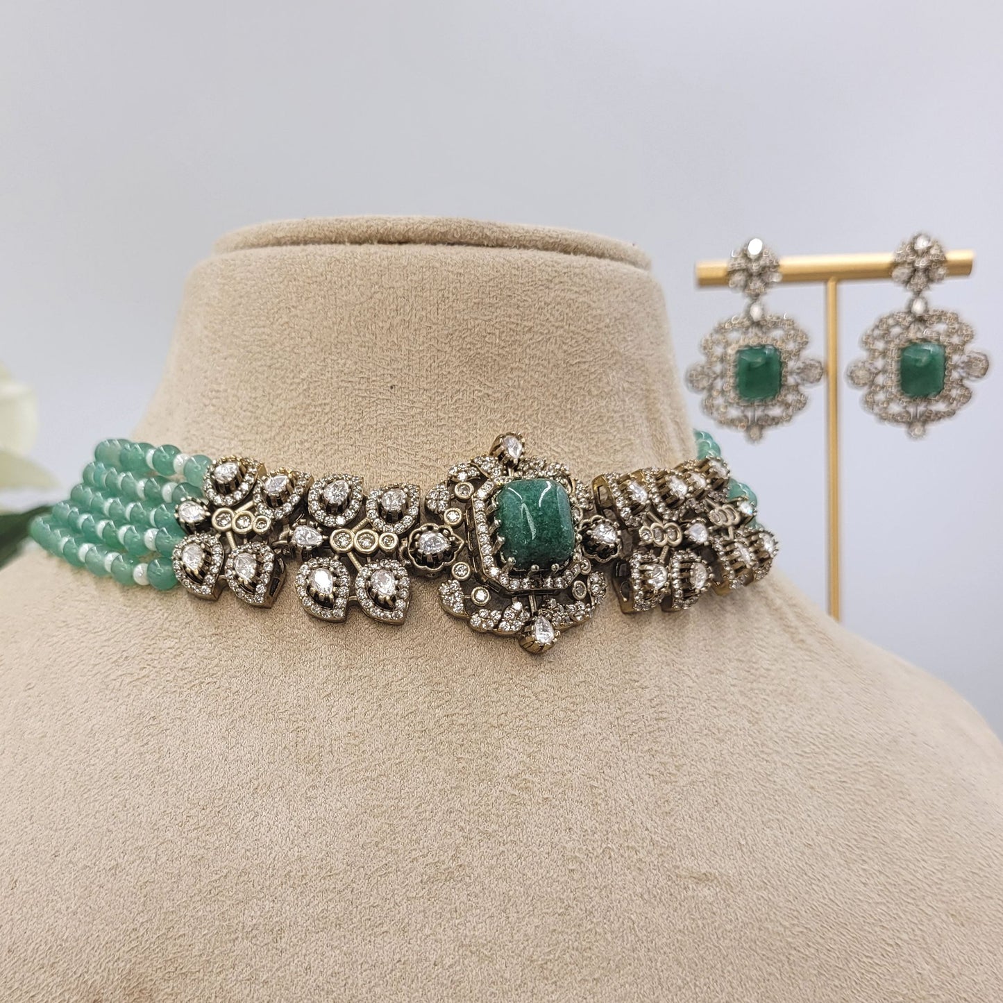GREEN SHRIDA NECKLACE SET