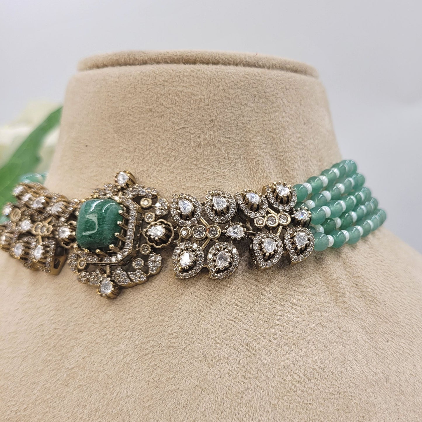 GREEN SHRIDA NECKLACE SET