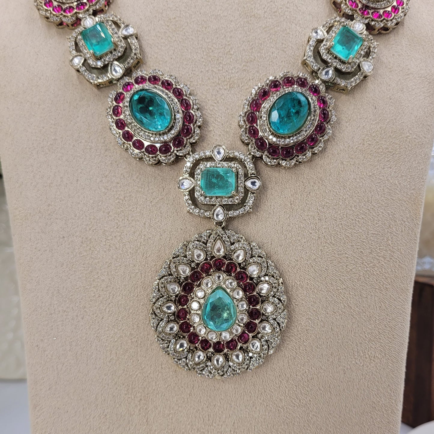 MINT RUBY ZIVA NECKLACE SET