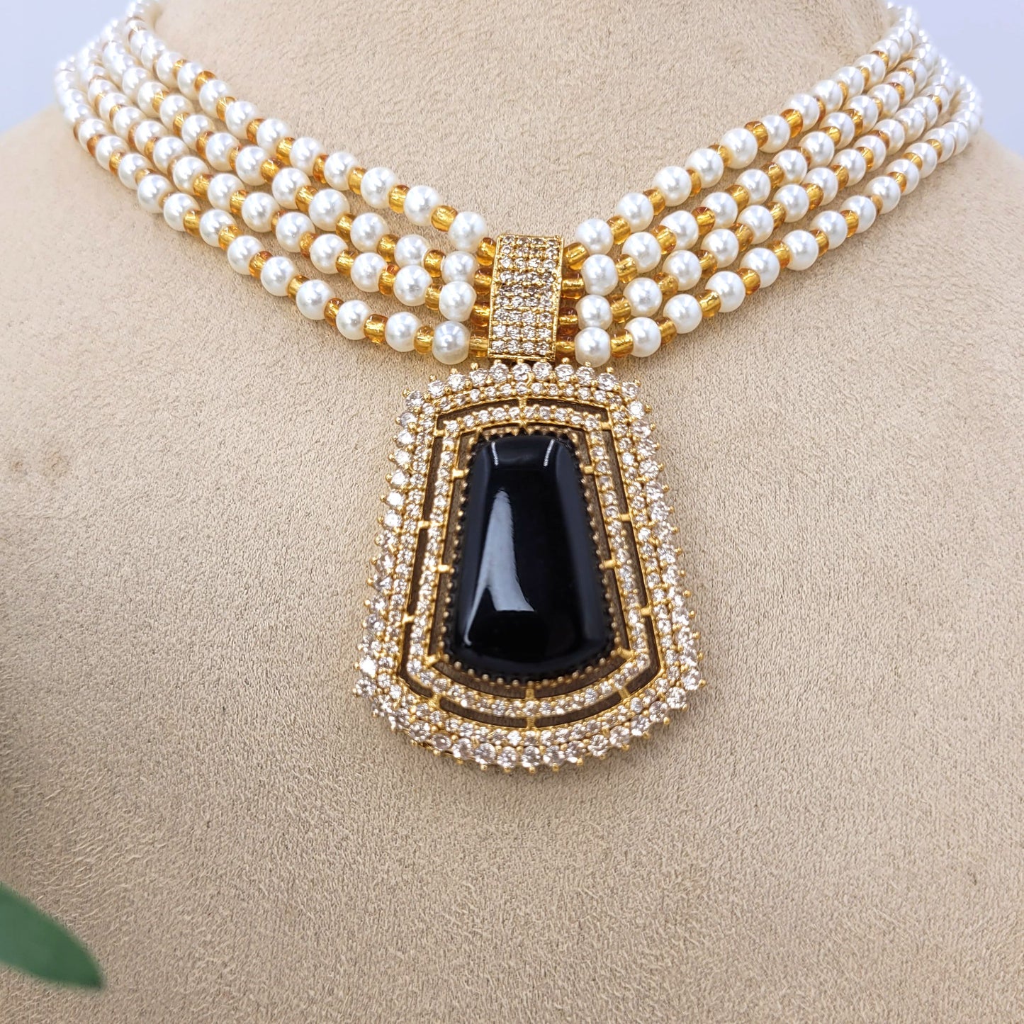 BLACK ALPANA NECKLACE SET