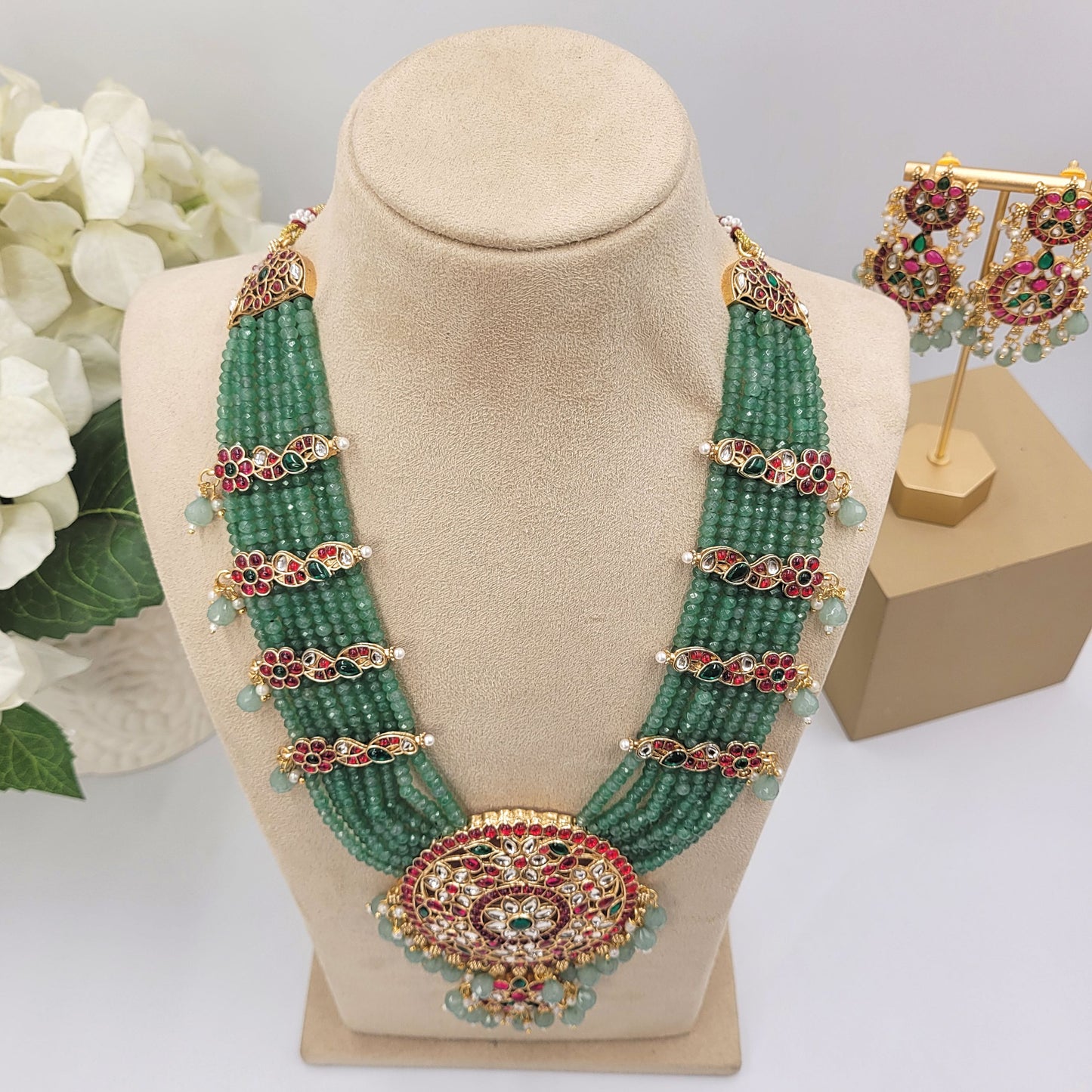 GREEN ABHASA NECKLACE SET