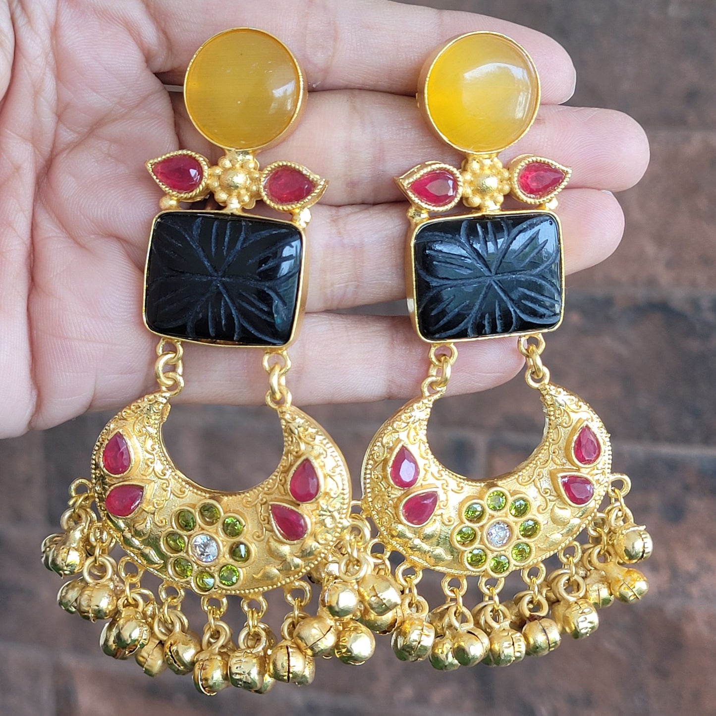 BLACK YELLOW NISHA BALI