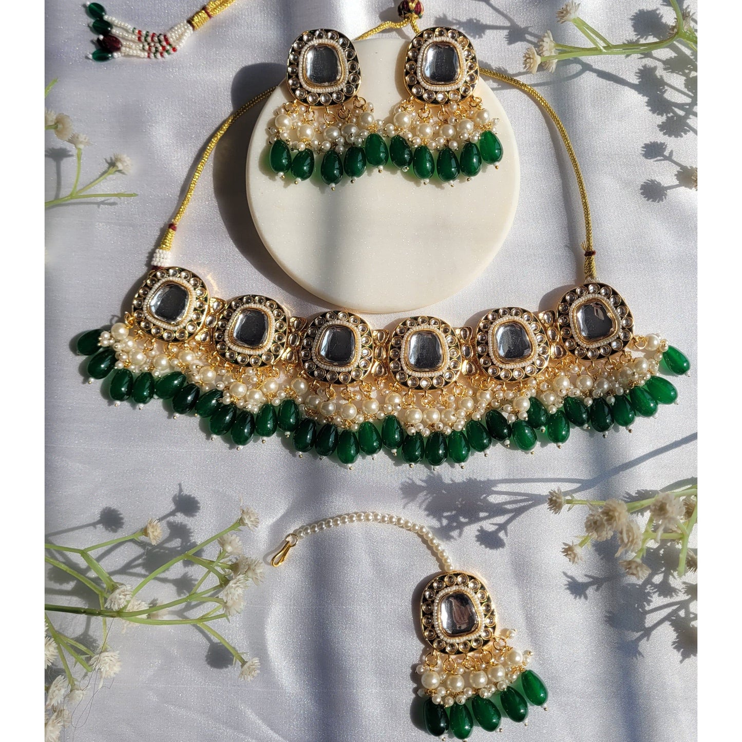 GREEN SANA CHOKER