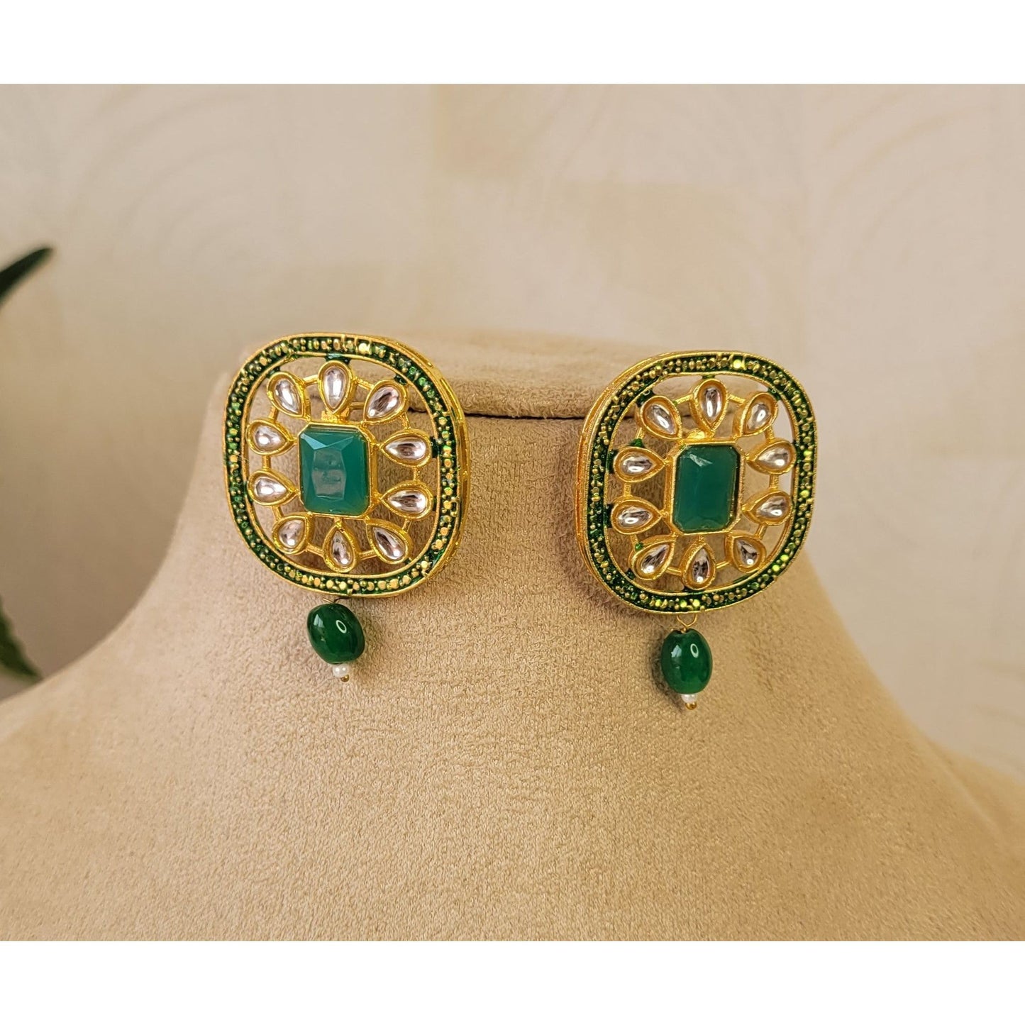 DARK GREEN KIRTI CHOKER
