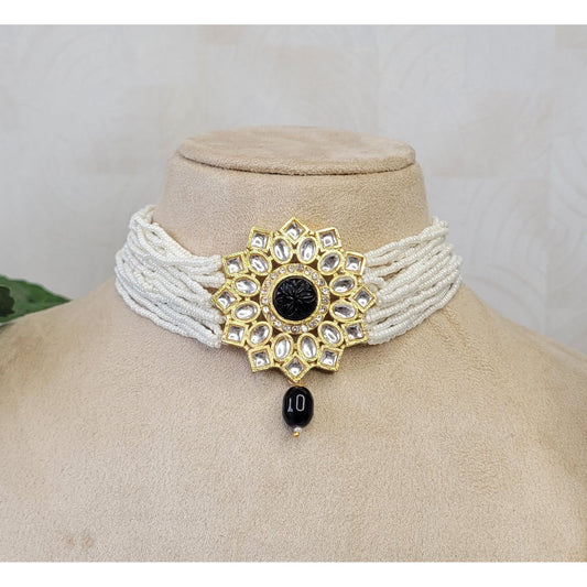 BLACK  BINA CHOKER