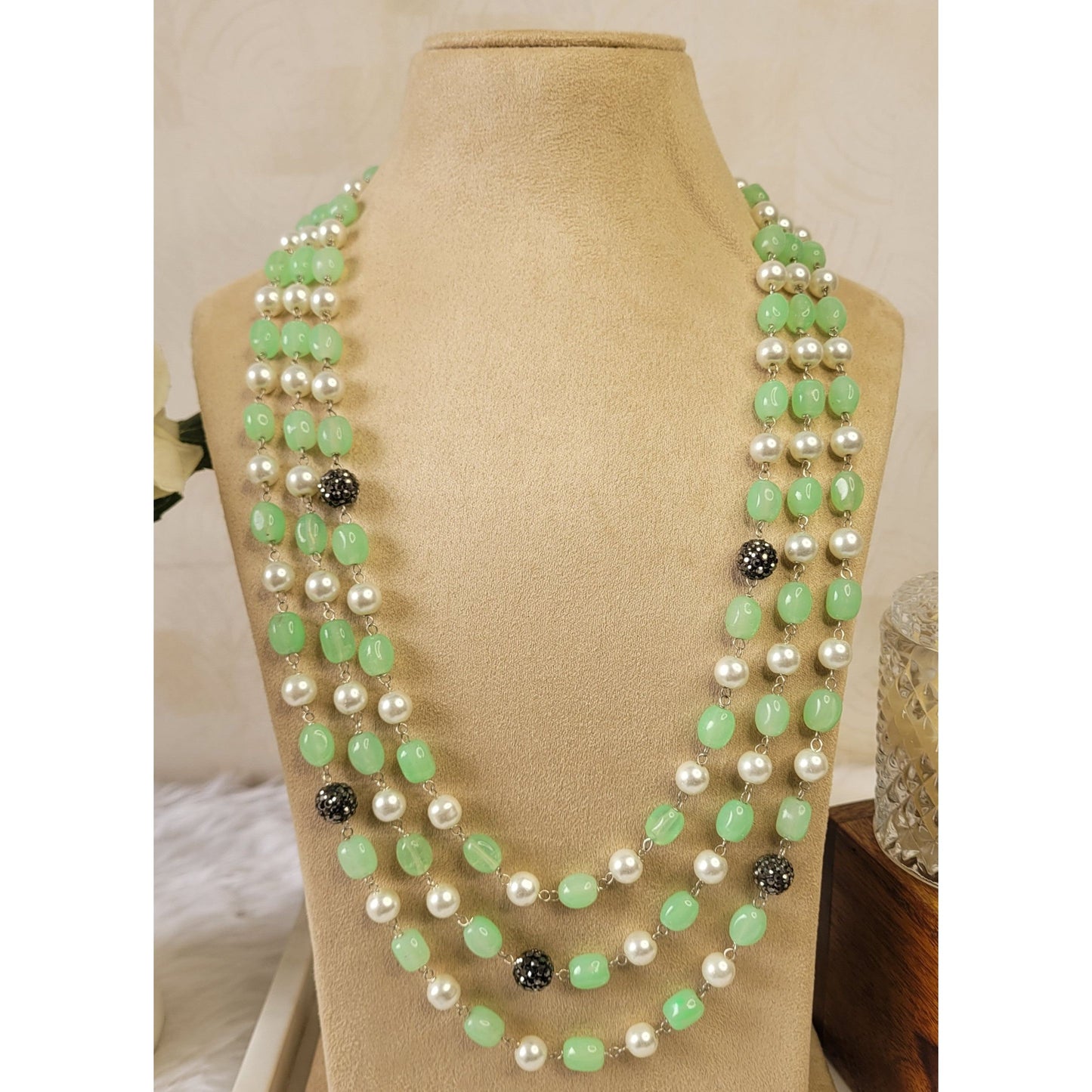 MINT MANVI NECKLACE