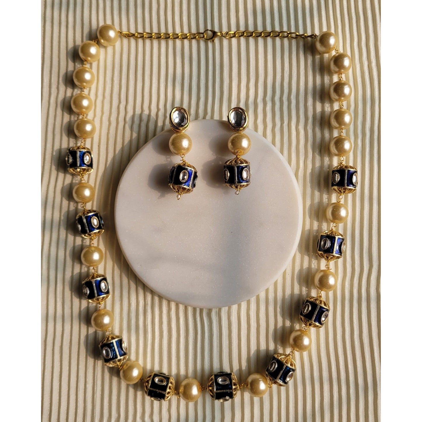 NAVY BLUE SHIVANI NECKLACE