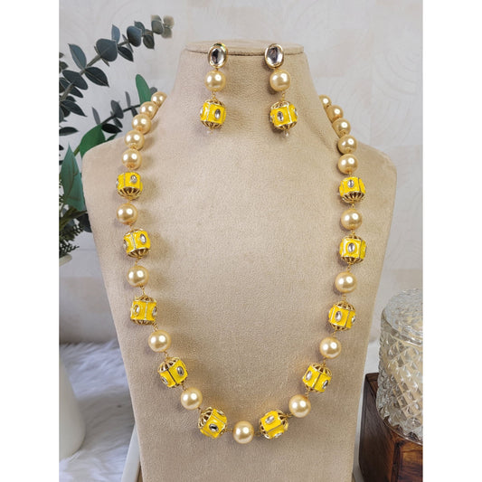 YELLOW MIRANDA NECKLACE