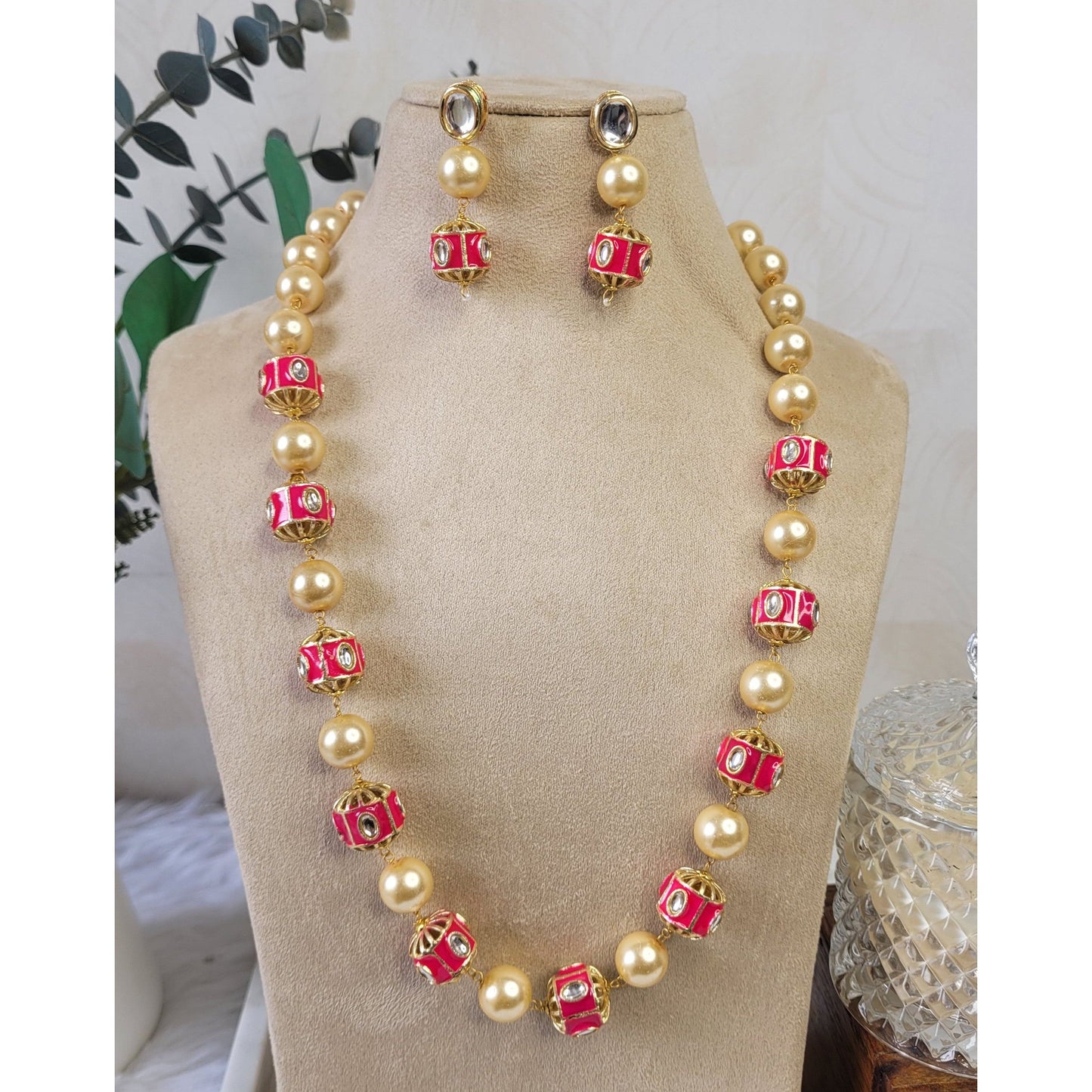 PINK RITU NECKLACE