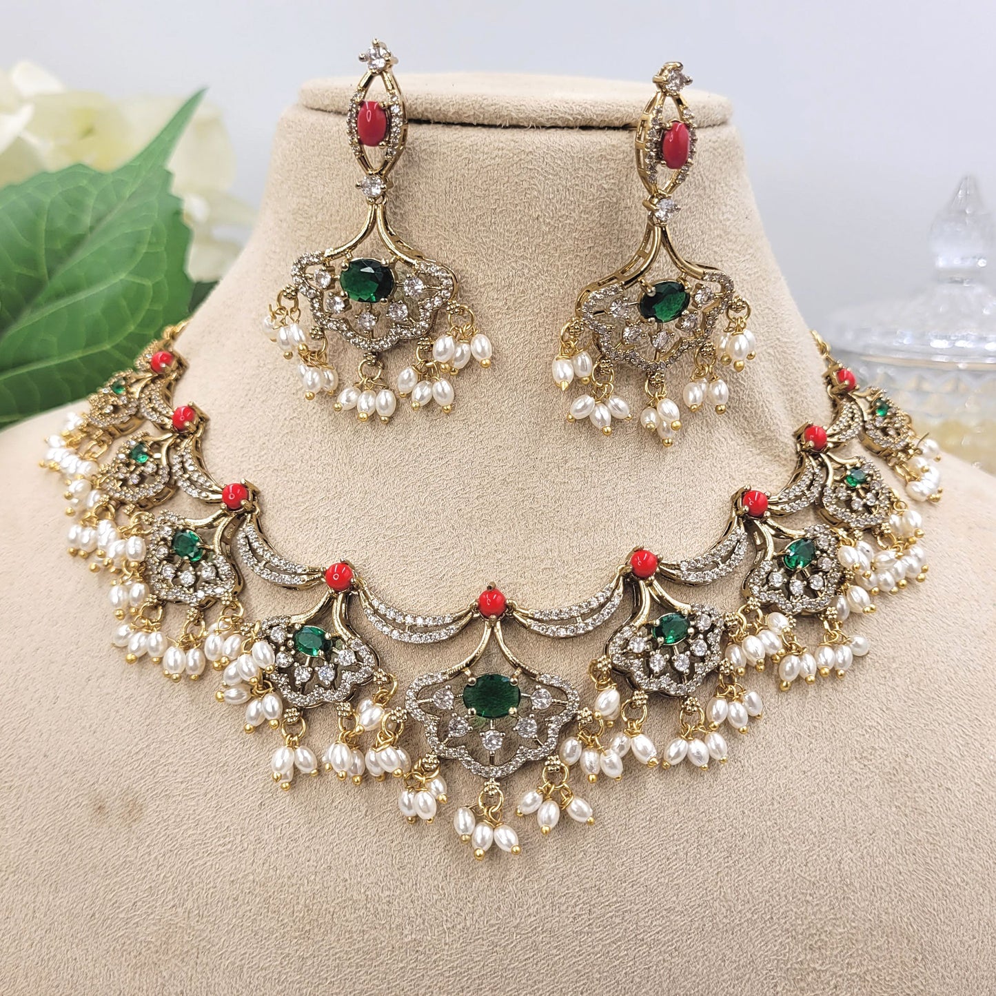 GREEN ORANGE LAKSHMI NECKLACE SET