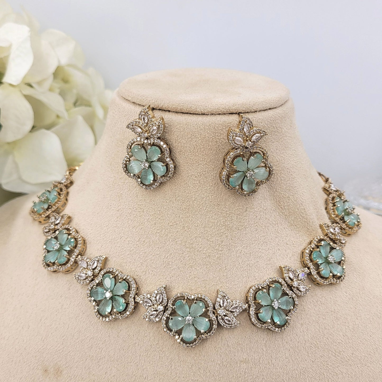 MINT GREEN MILA NECKLACE SET