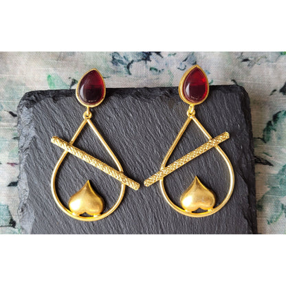 RED RAJVI DANGLERS