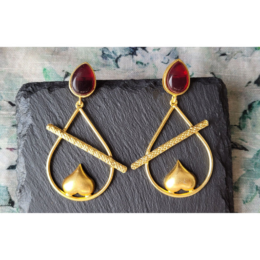 RED RAJVI DANGLERS