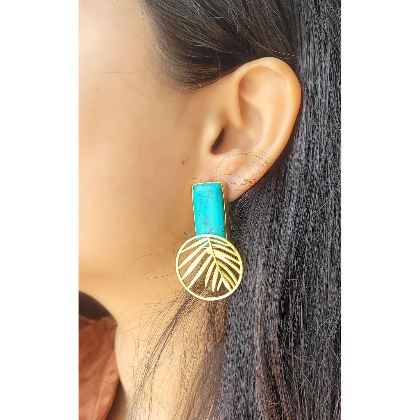 BLUE BHAGYA STUDS