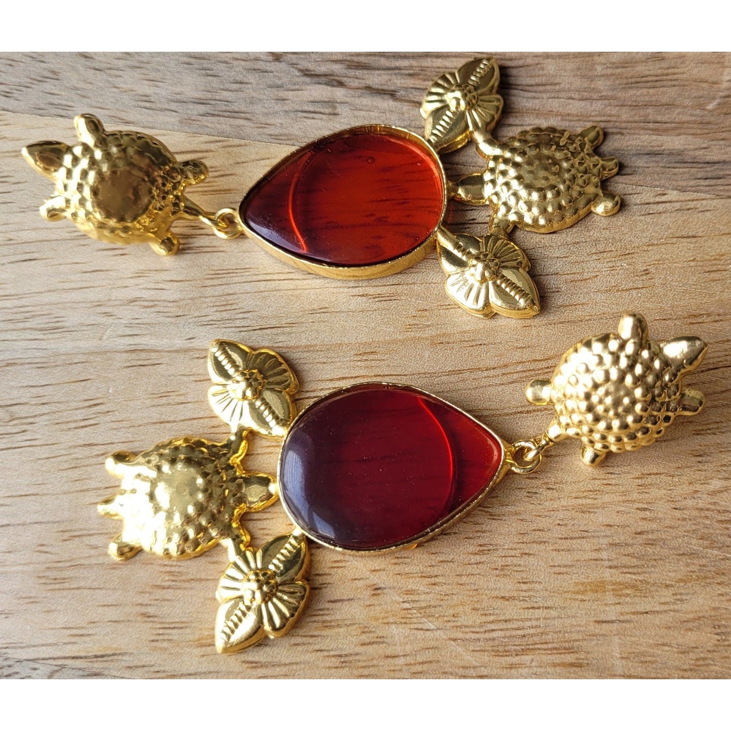 RED RUTA DANGLERS