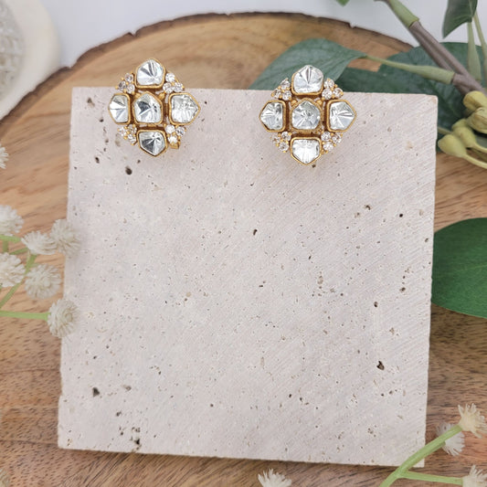 KANIKA STUDS