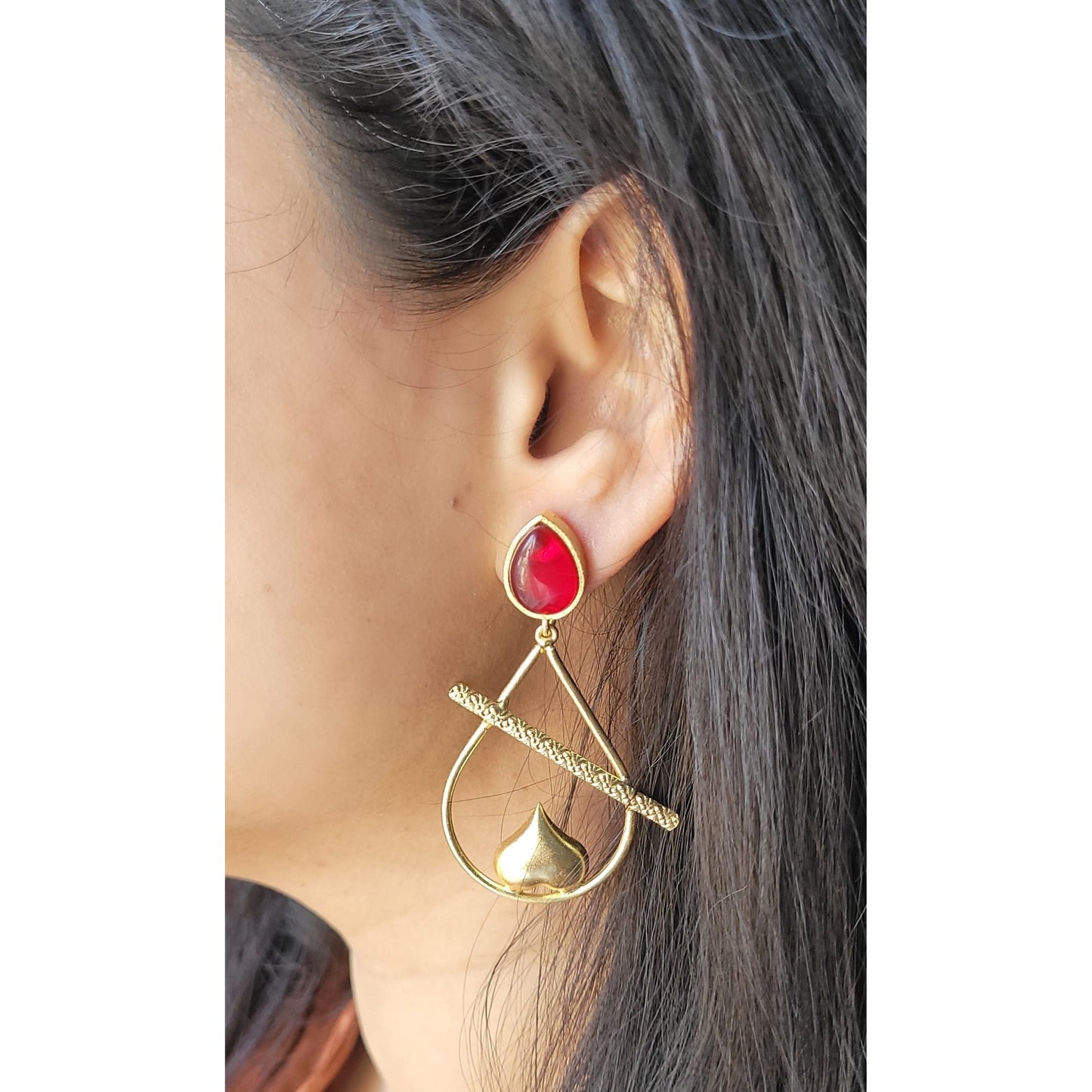 RED RAJVI DANGLERS